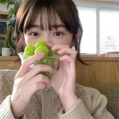 不动声色的柏田小姐与喜形于色的太田君